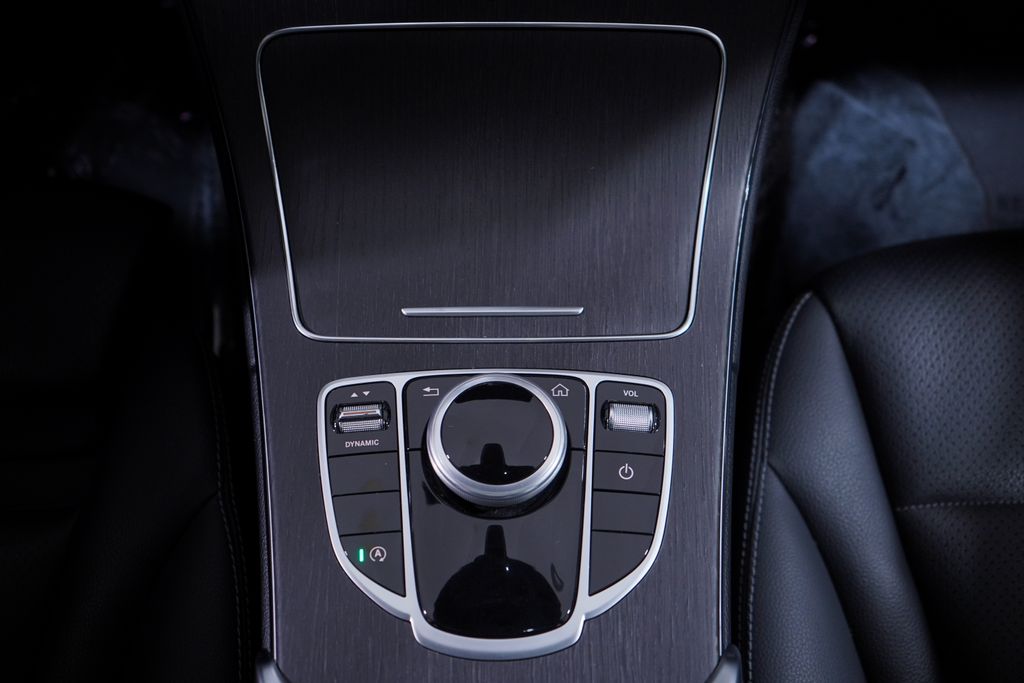 Thumbnail: 2020 Mercedes-Benz C-Class - 14