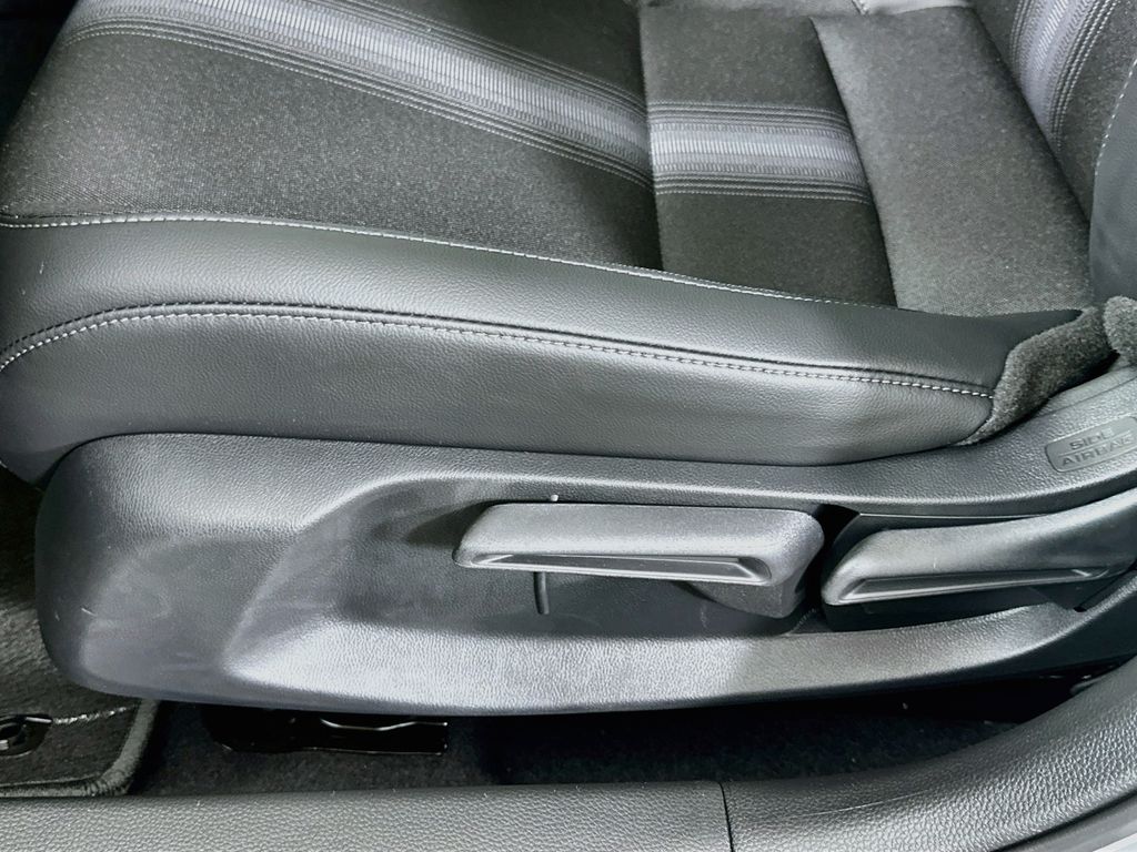 Thumbnail: 2026 Honda Civic - 19