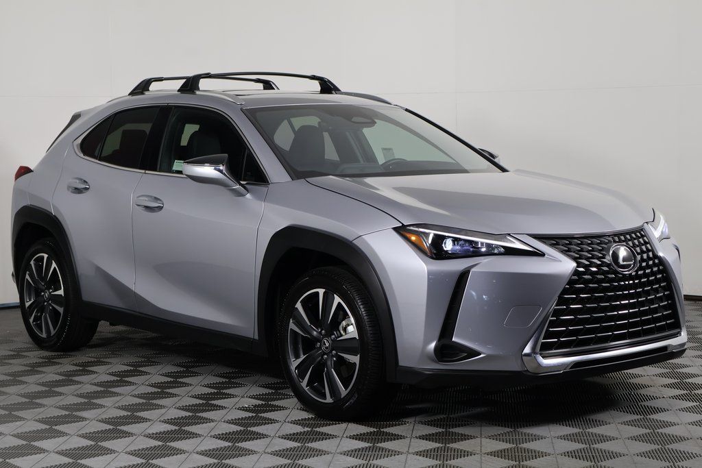 Thumbnail: 2025 Lexus UX - 3