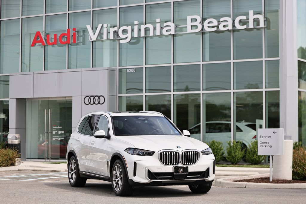 White Metallic 2025 BMW X5 SUV / Crossover All-Wheel Drive 8-Speed Automatic