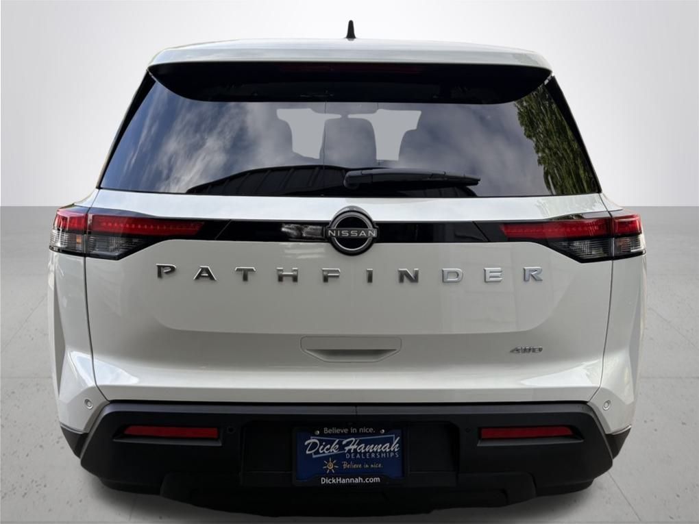 2025 Nissan Pathfinder S