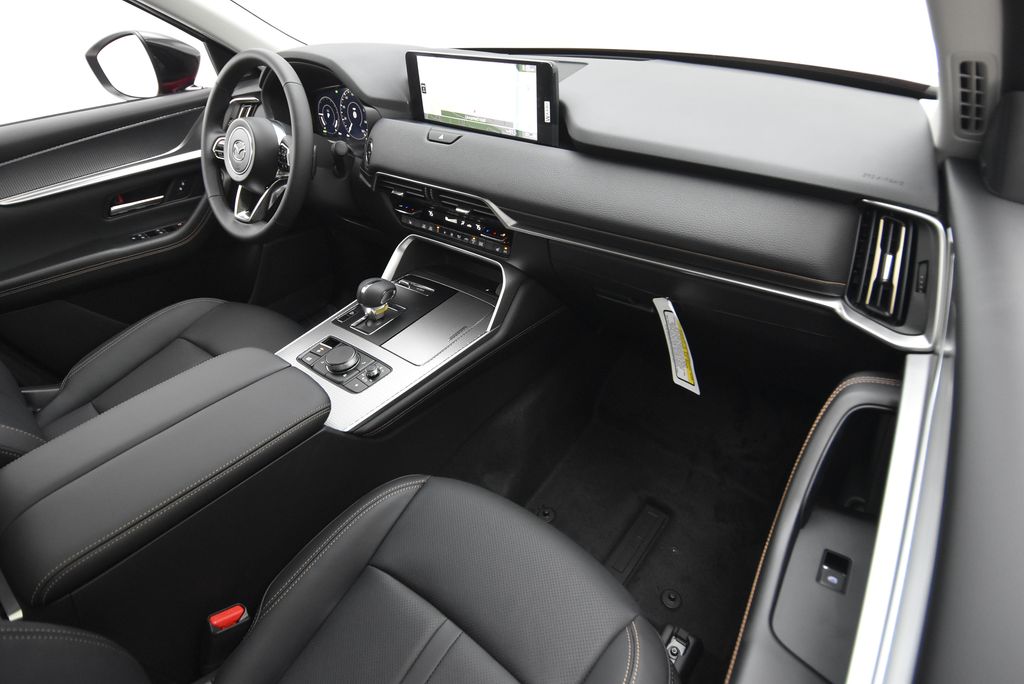 2025 Mazda CX-70 PHEV Premium photo