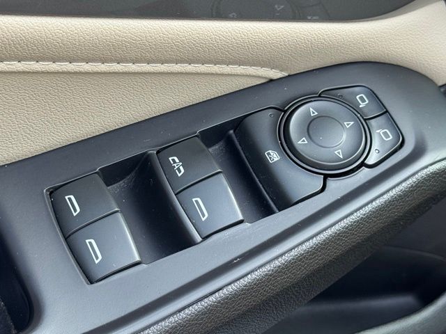 Used 2022 Chevrolet Traverse SUV