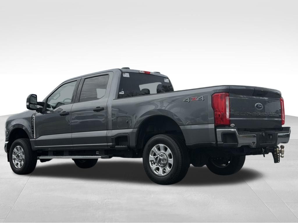 2024 Ford F-350 Super Duty XLT