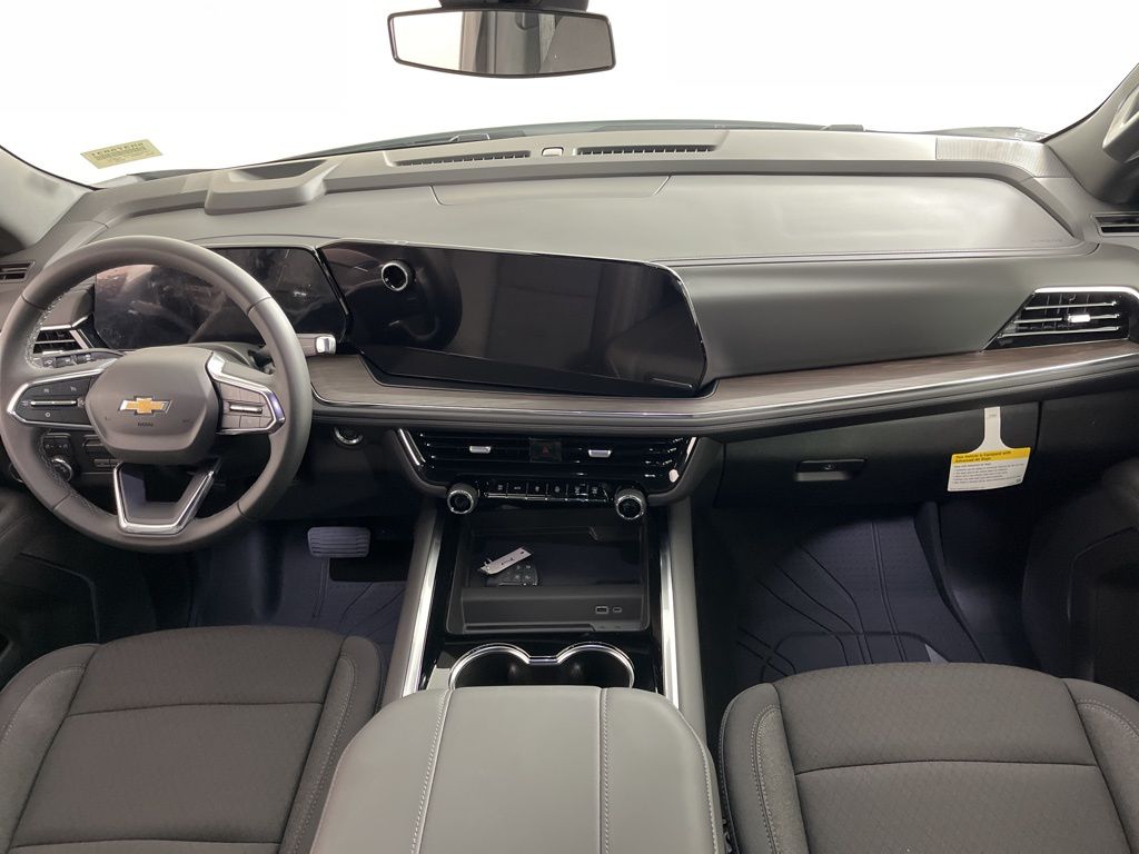 Thumbnail: 2025 Chevrolet Suburban - 16