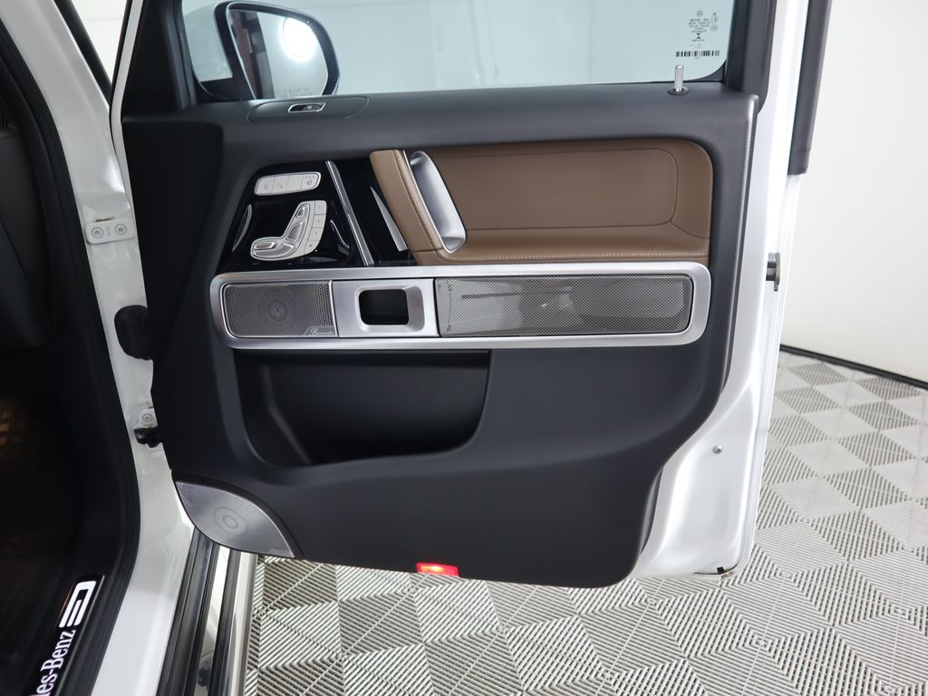 Thumbnail: 2021 Mercedes-Benz G-Class - 25
