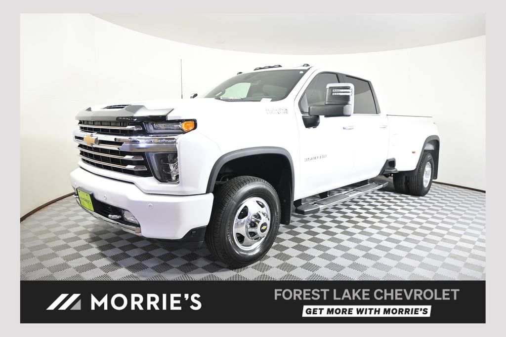 White (Iridescent Pearl Tricoat) 2021 Chevrolet Silverado 3500HD Pickup Truck Four-Wheel Drive Automatic