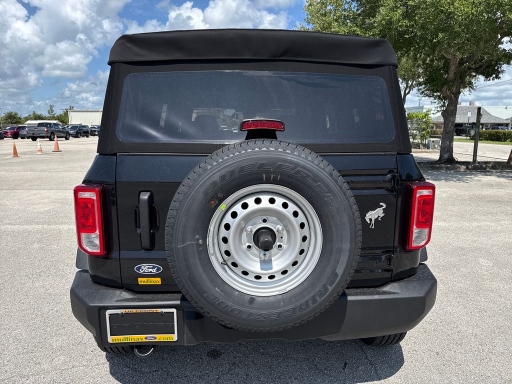 2026 Ford Bronco Base 4X4 SUV
