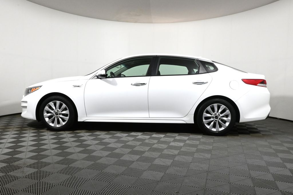 Thumbnail: 2018 Kia Optima - 2