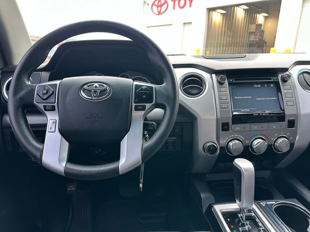 2017 Toyota Tundra SR5