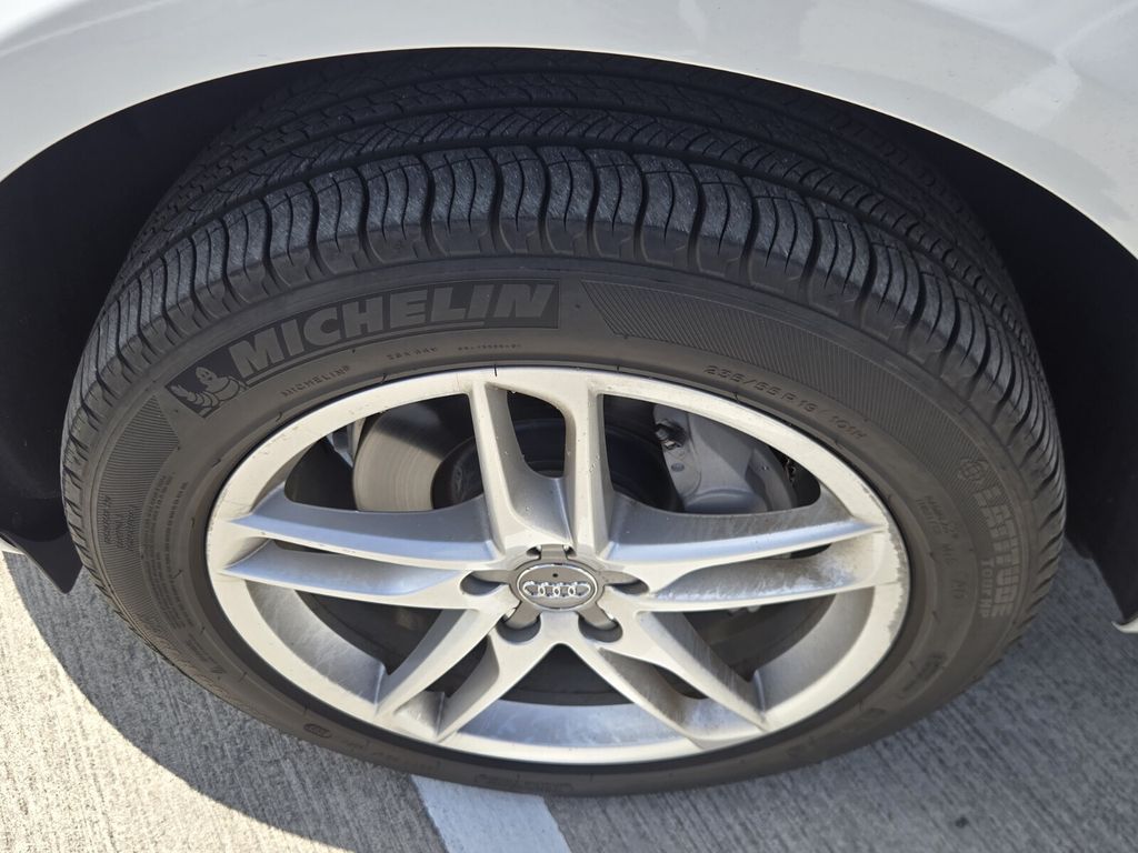 2014 Audi Q5 - $9,998