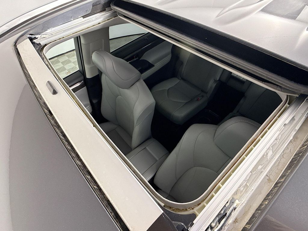 Thumbnail: 2020 Toyota Highlander - 22