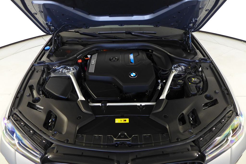 Thumbnail: 2023 BMW 5 Series - 6