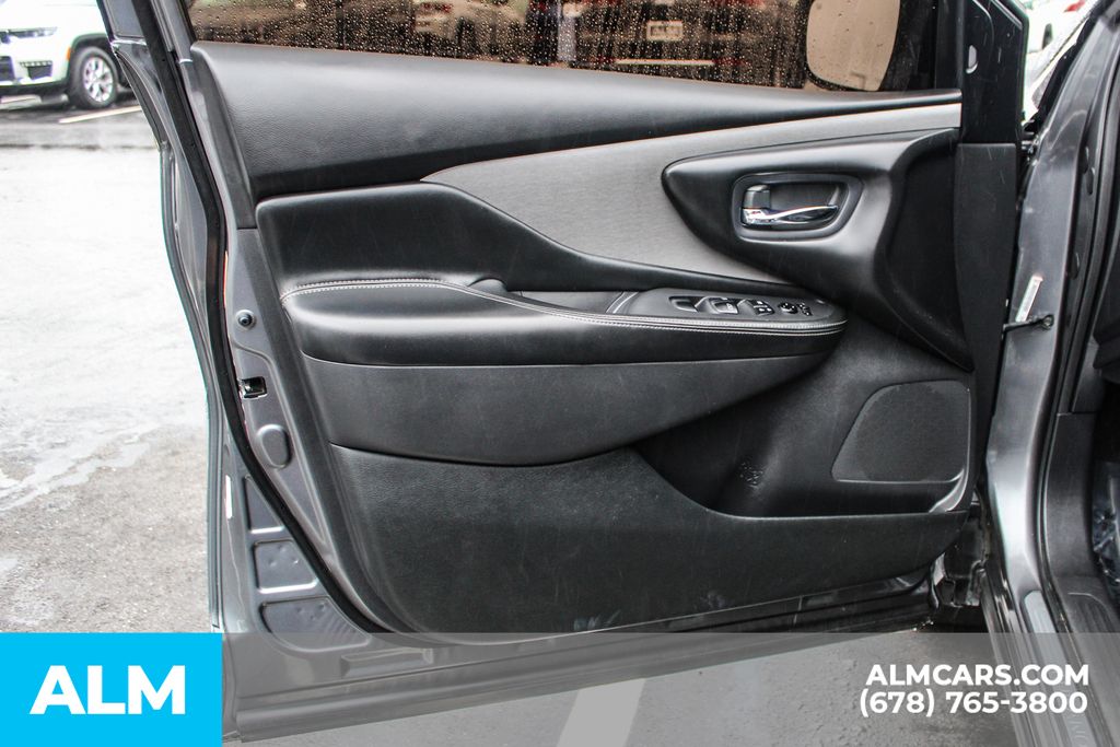 2020 Nissan Murano SV photo 34