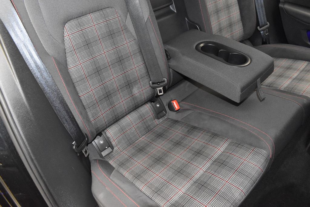 Thumbnail: 2024 Volkswagen Golf - 29