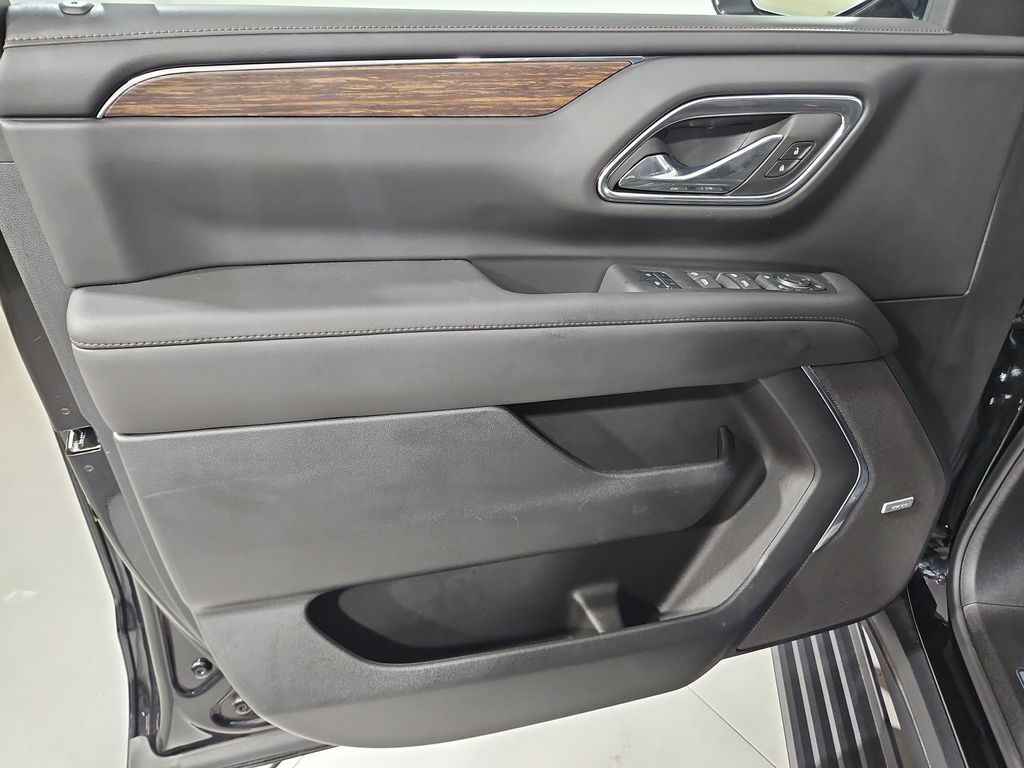 Used 2024 Black Chevrolet High Country image 11