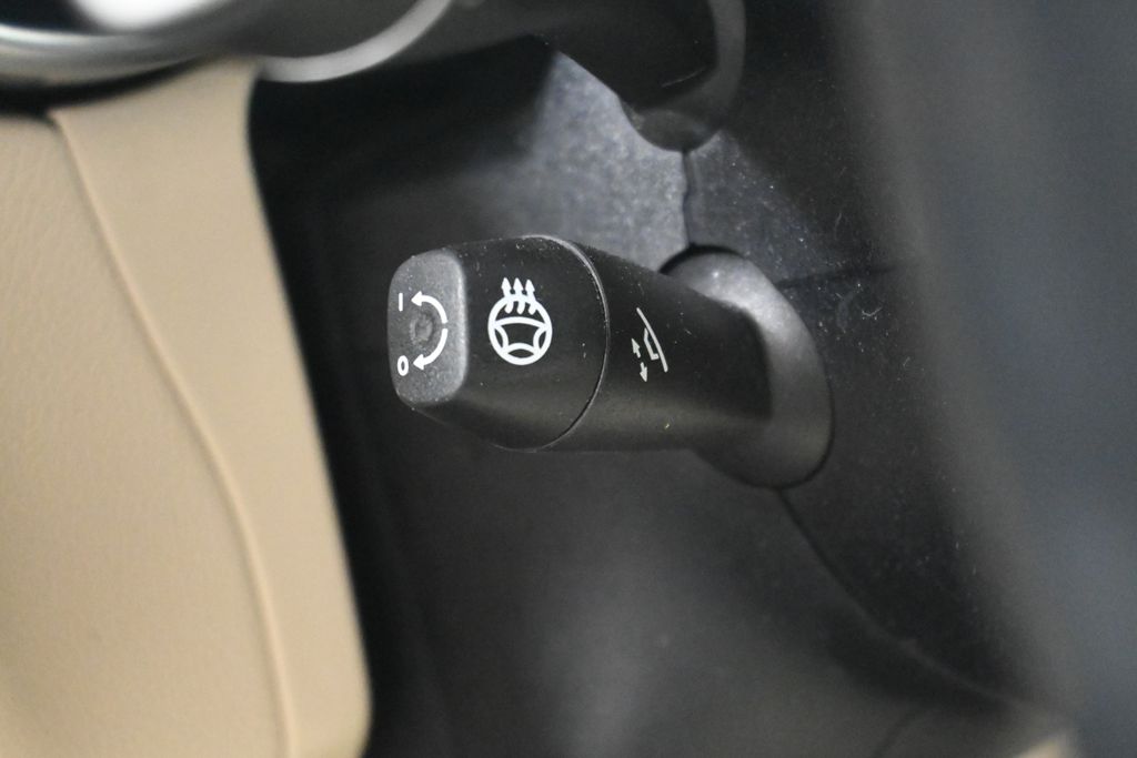 Thumbnail: 2021 Mercedes-Benz GLC - 26