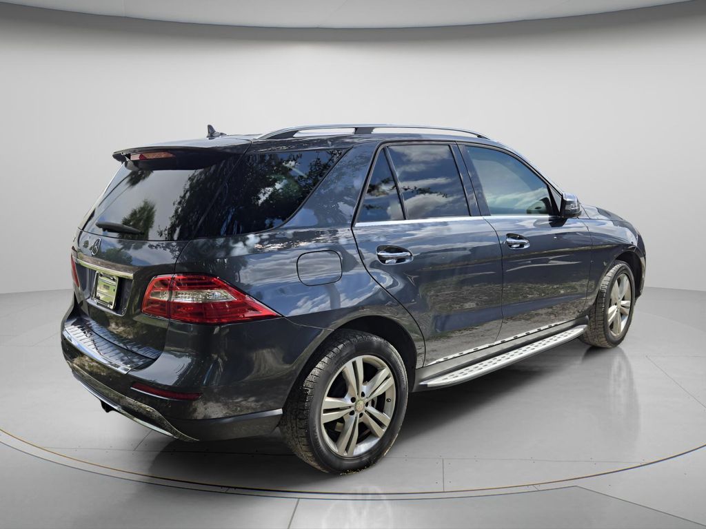 2014 Mercedes-Benz Ml-class - $10,999