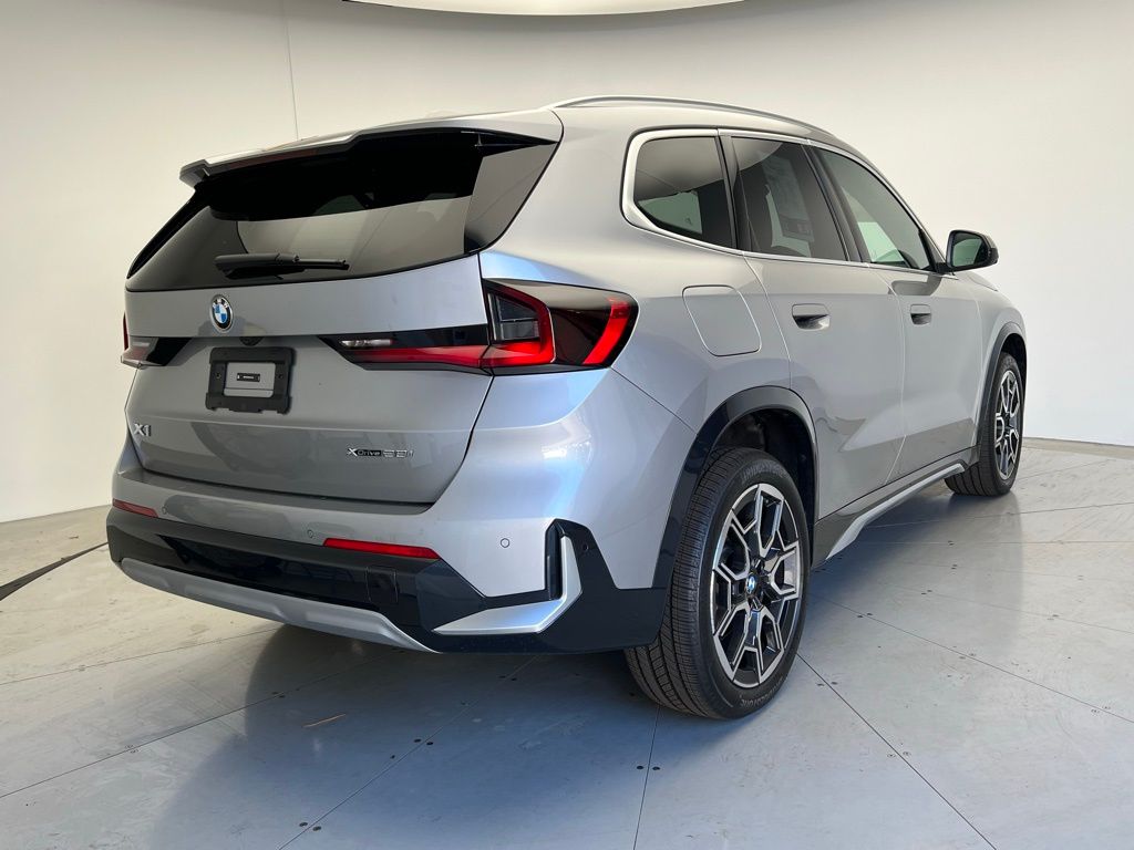 Thumbnail: 2025 BMW X1 - 3