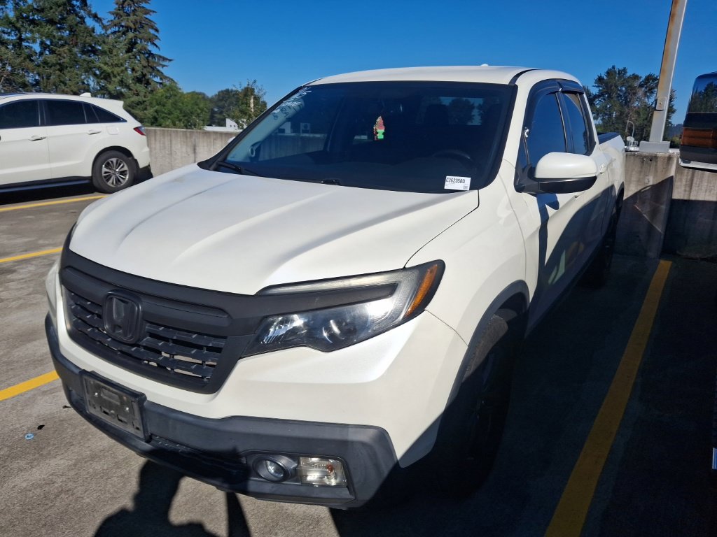 White 2017 Honda Ridgeline Pickup Truck All-Wheel Drive 6-Speed Automatic