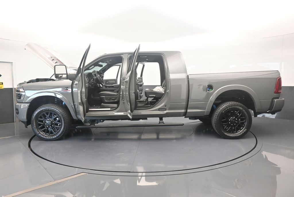 Used 2026 Ceramic Gray Clearcoat Ram Limited image 92