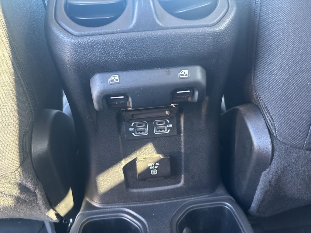 Used 2022 Jeep Wrangler SUV