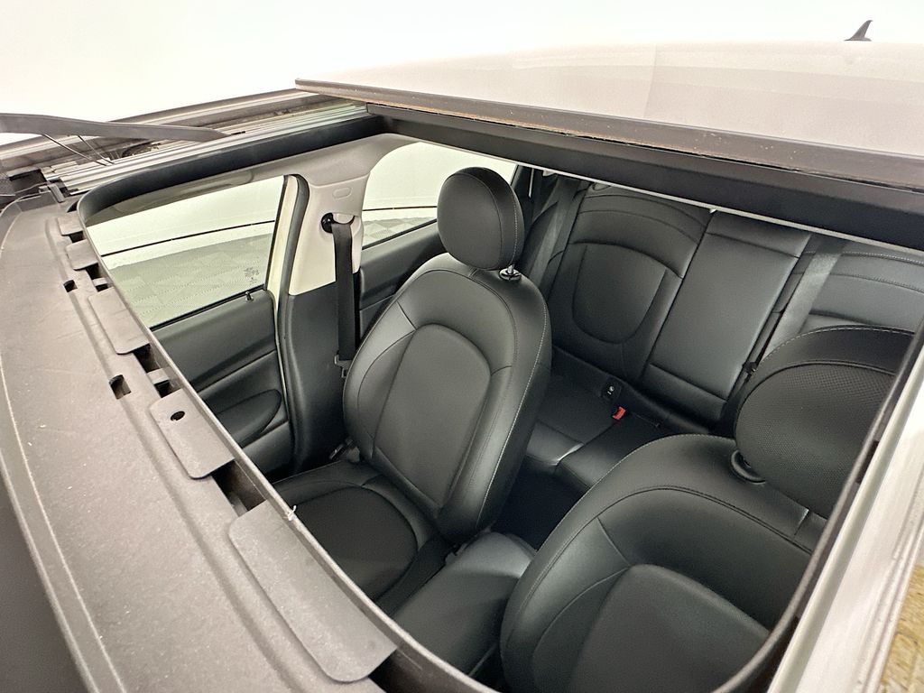 Thumbnail: 2017 MINI Cooper Clubman - 17