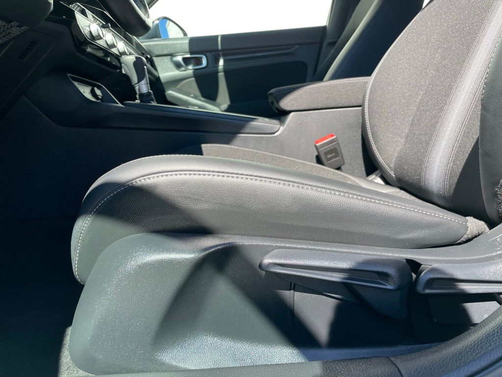 Thumbnail: 2025 Honda Civic - 24