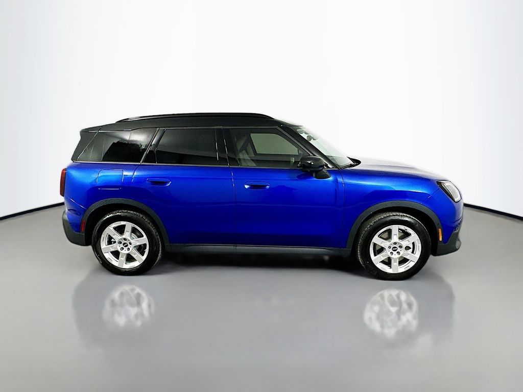 2025 MINI Cooper Countryman Base 4