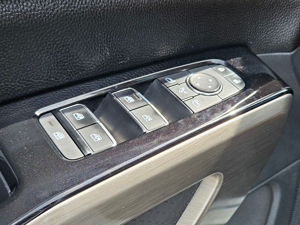 Used Car 2022 Nissan Pathfinder  Platinum For Sale Under $30,000 In San Marcos, Texas