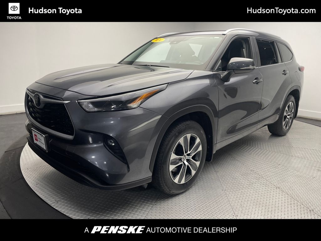 2024 Toyota Highlander XLE -
                Jersey City, NJ
