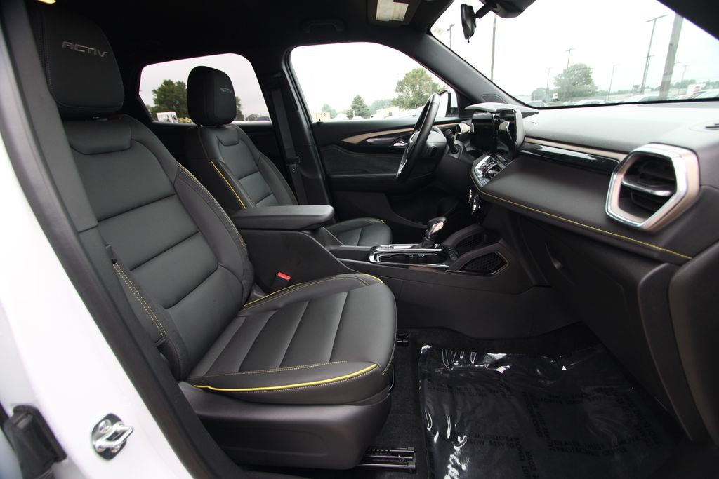 Used 2025 Chevrolet TrailBlazer SUV
