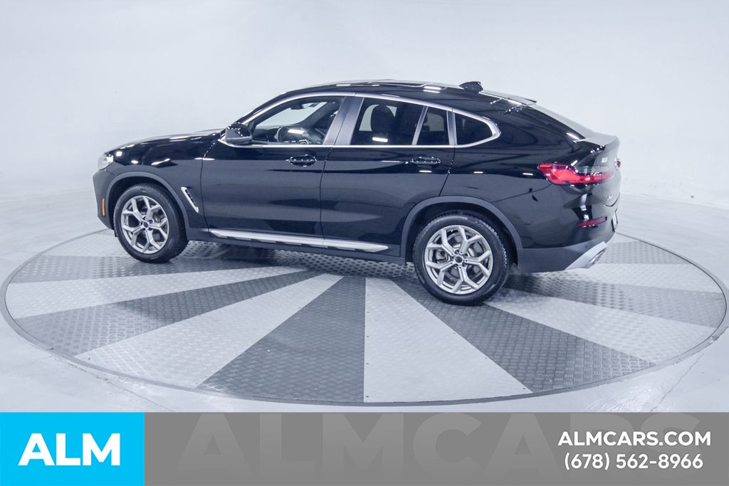 Used 2025 Black BMW xDrive30i image 5