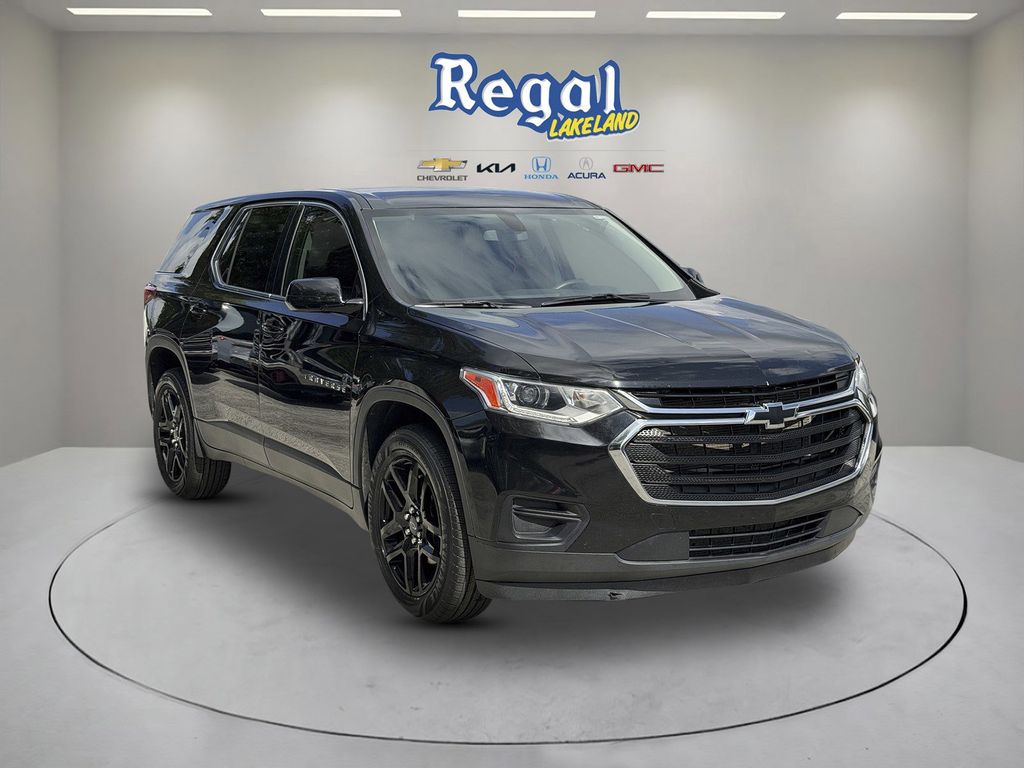 used 2021 Chevrolet Traverse car, priced at $17,991