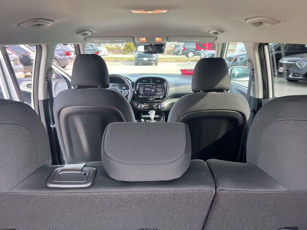 2023 Kia Soul S photo