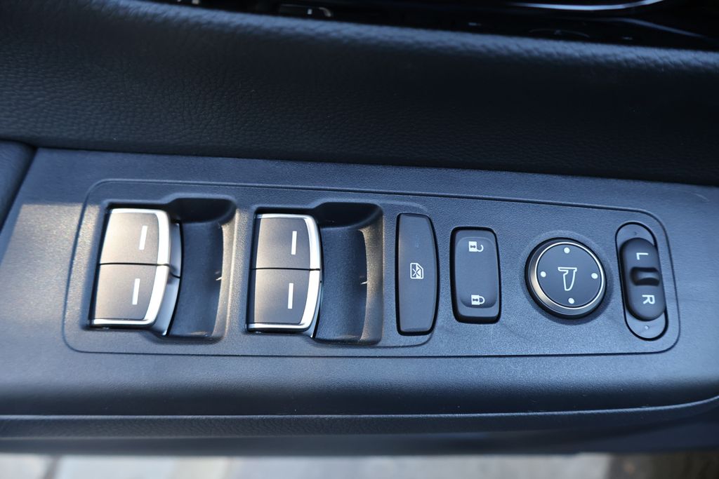 2025 Honda CR-V Sport Touring 16