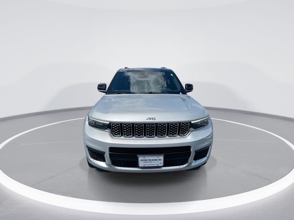 Used 2021 Silver Jeep Summit image 3