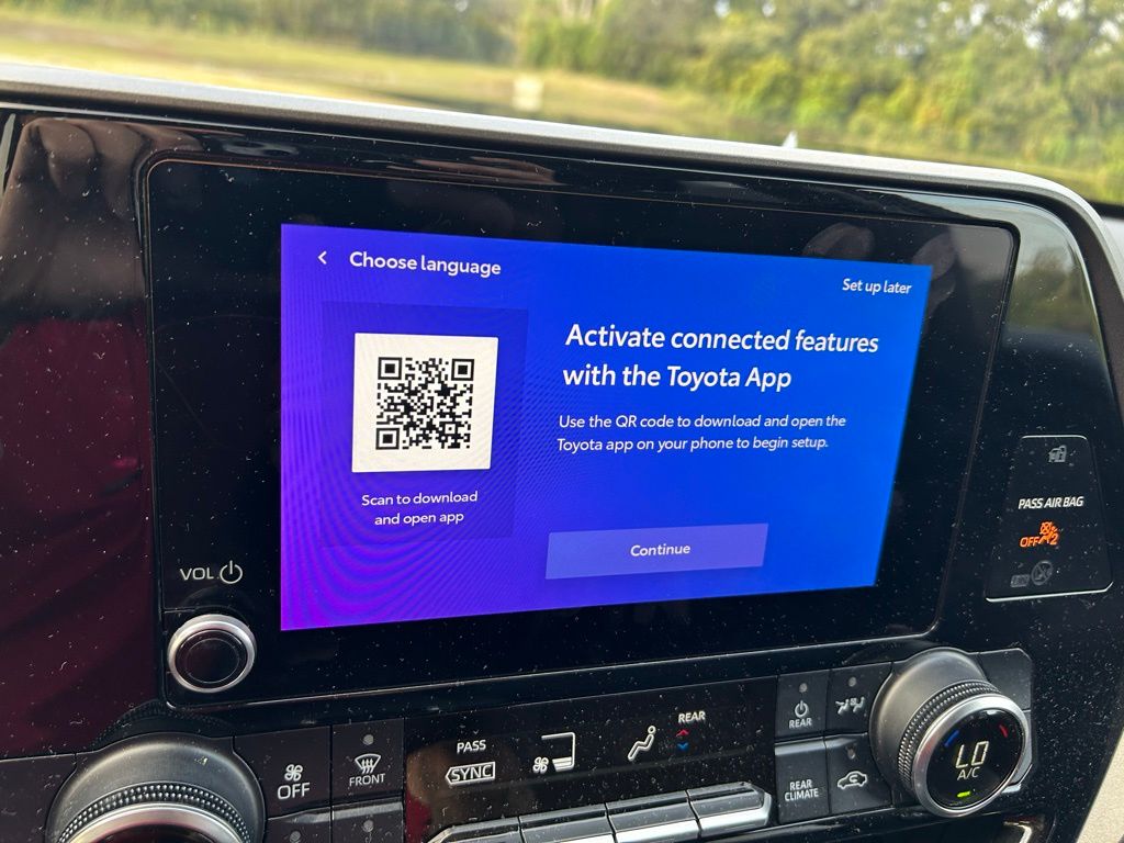 Thumbnail: 2024 Toyota Highlander - 25