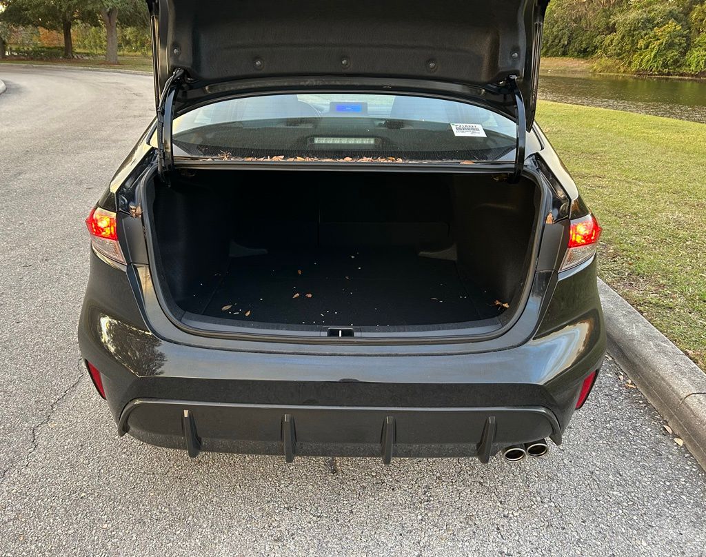 Thumbnail: 2025 Toyota Corolla - 10