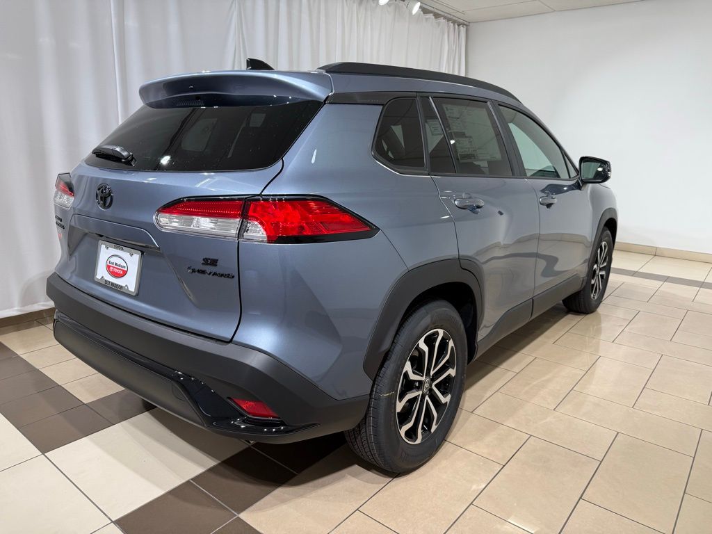2025 Toyota Corolla Cross SE 5
