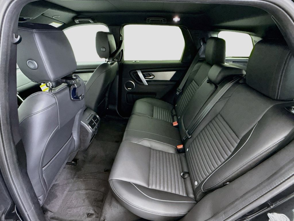 Thumbnail: 2026 Land Rover Discovery Sport - 20