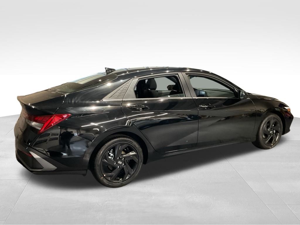 New 2026 Black Hyundai SEL Sport image 4