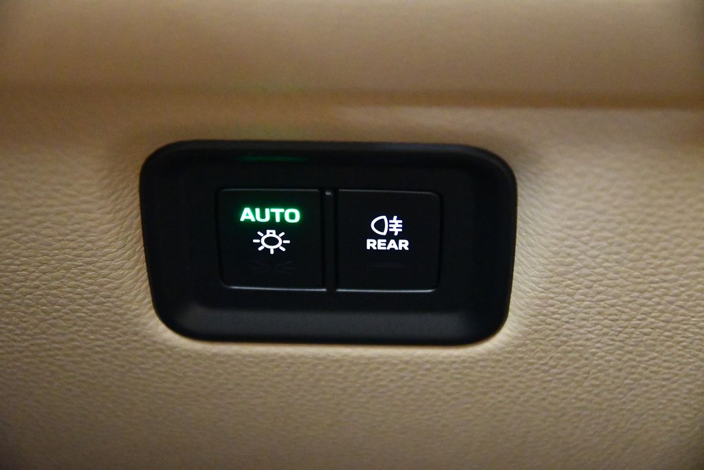 Thumbnail: 2025 Porsche  - 20