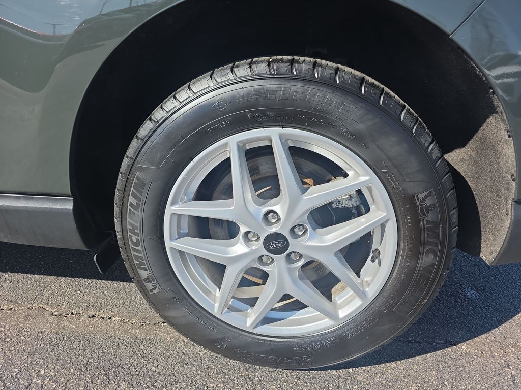 Certified Used 2024 Green Ford SEL image 39