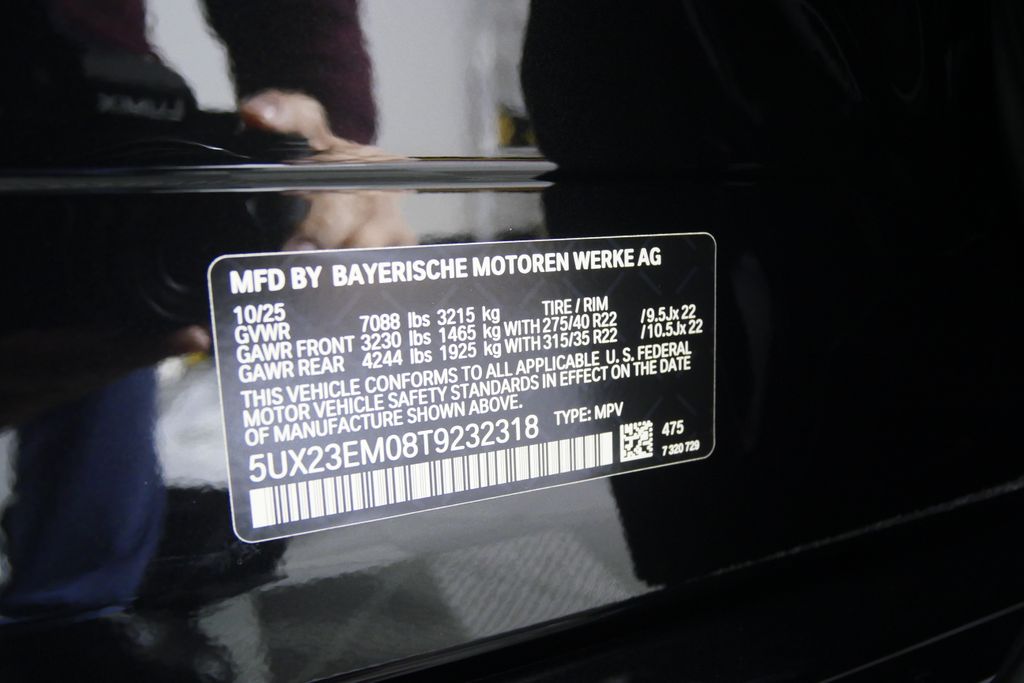 Thumbnail: 2026 BMW X7 - 21