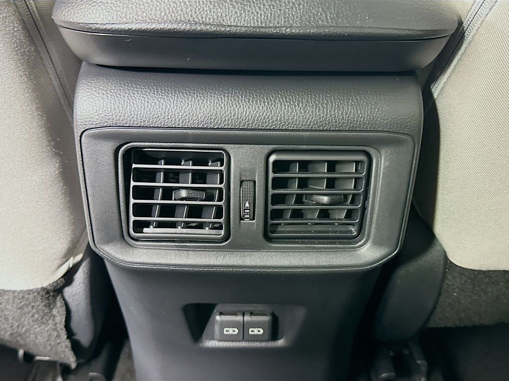 Thumbnail: 2023 Toyota RAV4 - 25