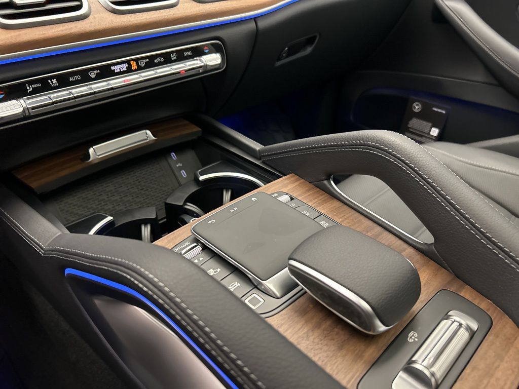 Thumbnail: 2026 Mercedes-Benz GLS - 20