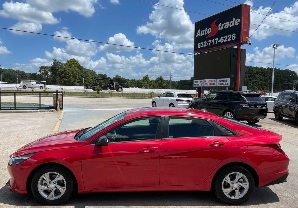 2022 Hyundai Elantra SE Red at DeMontrond Auto Country