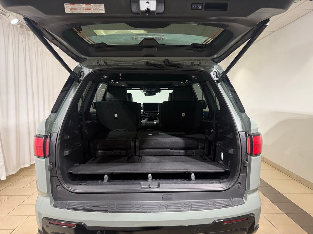 2024 Toyota Sequoia Platinum 12