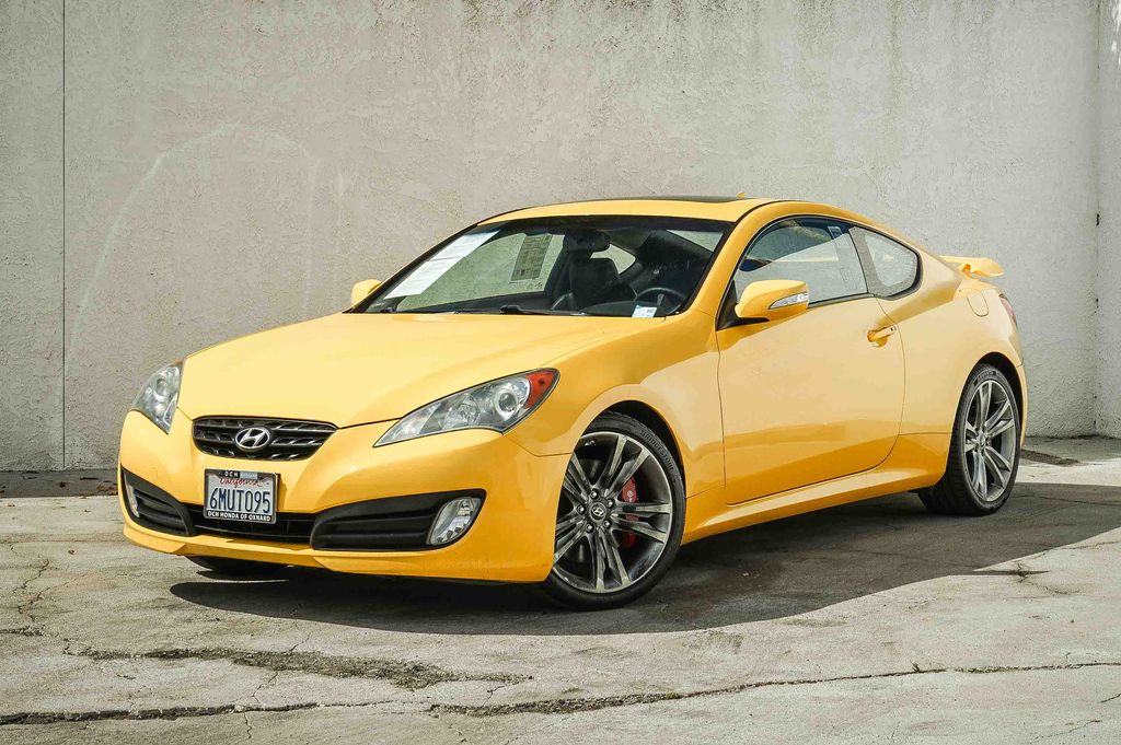 Interlagos Yellow 2010 Hyundai Genesis Coupe Coupe Rear-Wheel Drive 6-Speed Manual